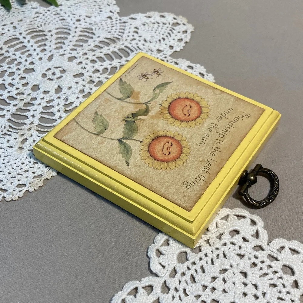 Vintage Sunflower Friendship Wall Plaque Hallmark